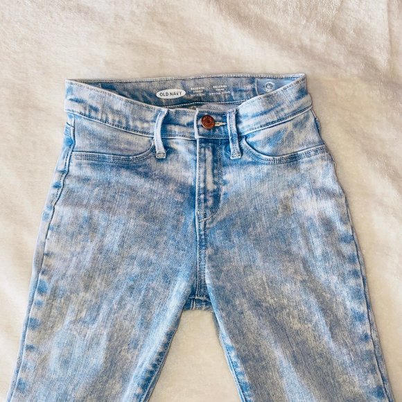 light wash old navy jeans - Picture 2 of 2